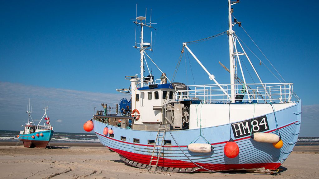 Die zwei Fischerboote auf dem Trockenen - Nordjütland (03.2024)