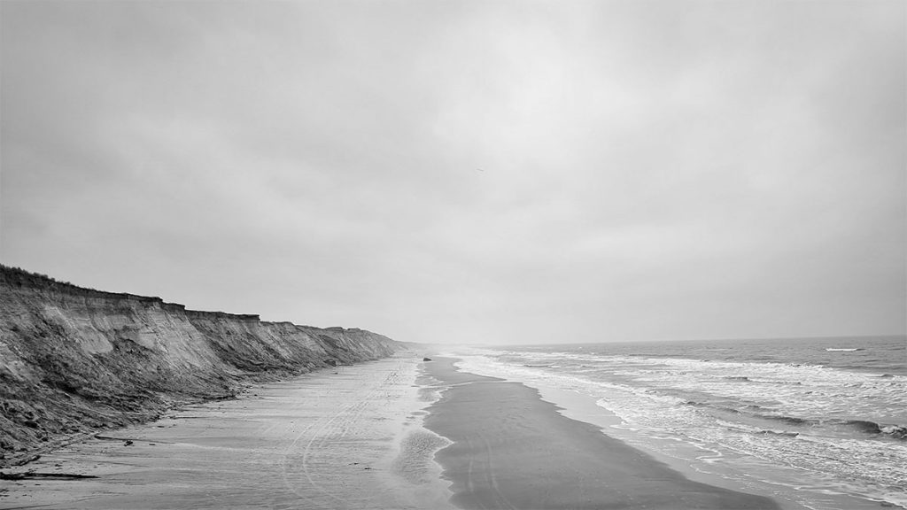 Der breite Strand und steile Küste - Nordjütland (03.2024)