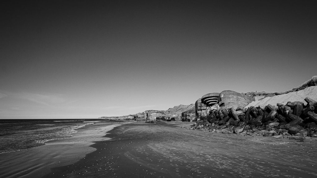 Der Strand und die Bunker in Løkken – Løkken (03.2025)