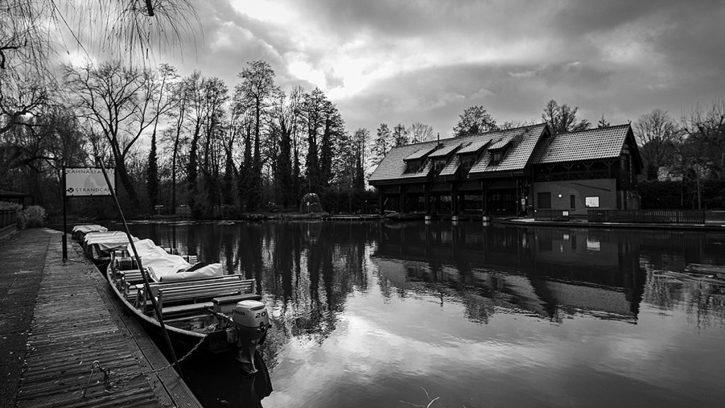 Vorbereitungen zu einer Spreewald Kahnfahrt - Spreewald (12.2025)