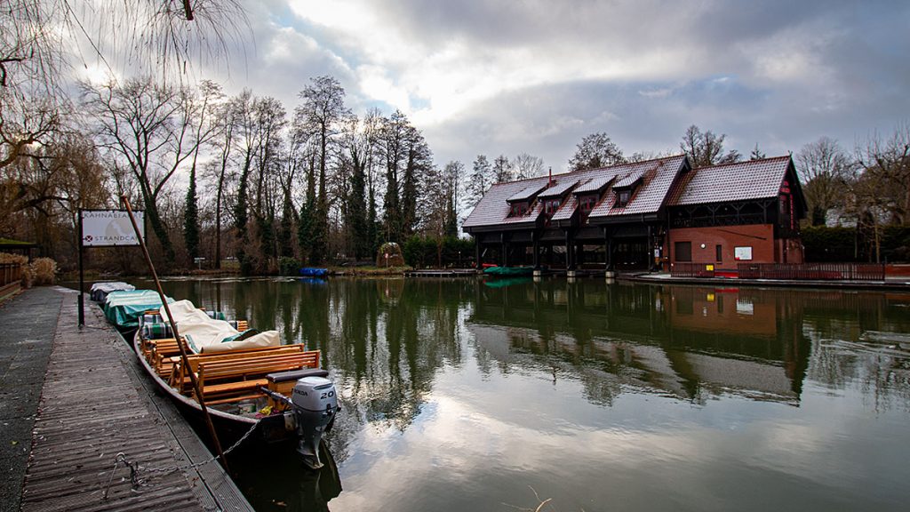 Vorbereitungen zu einer Spreewald Kahnfahrt - Spreewald (12.2025)