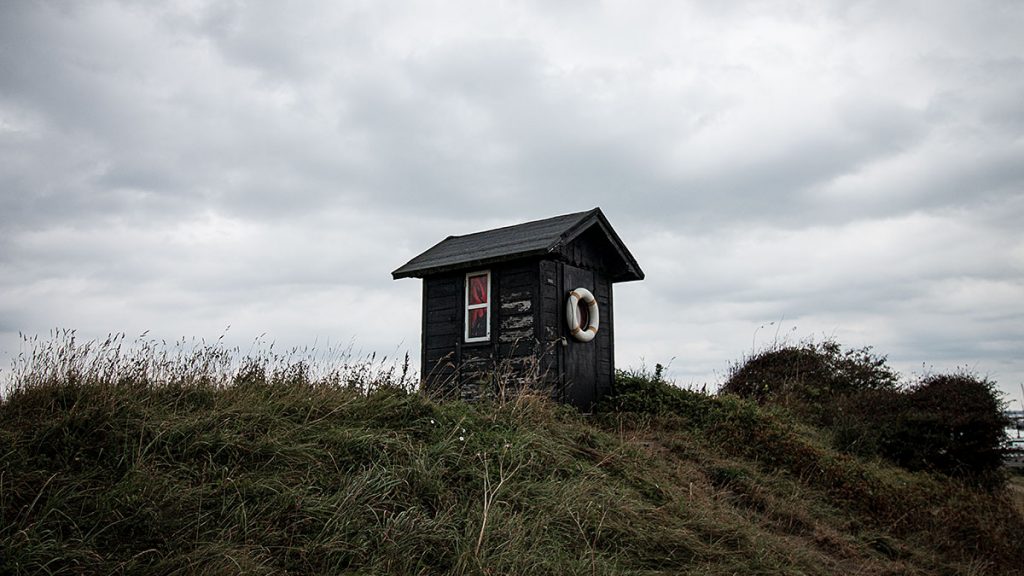 Die kleine Hütte am Hafen - Trend Strand (08.2025)